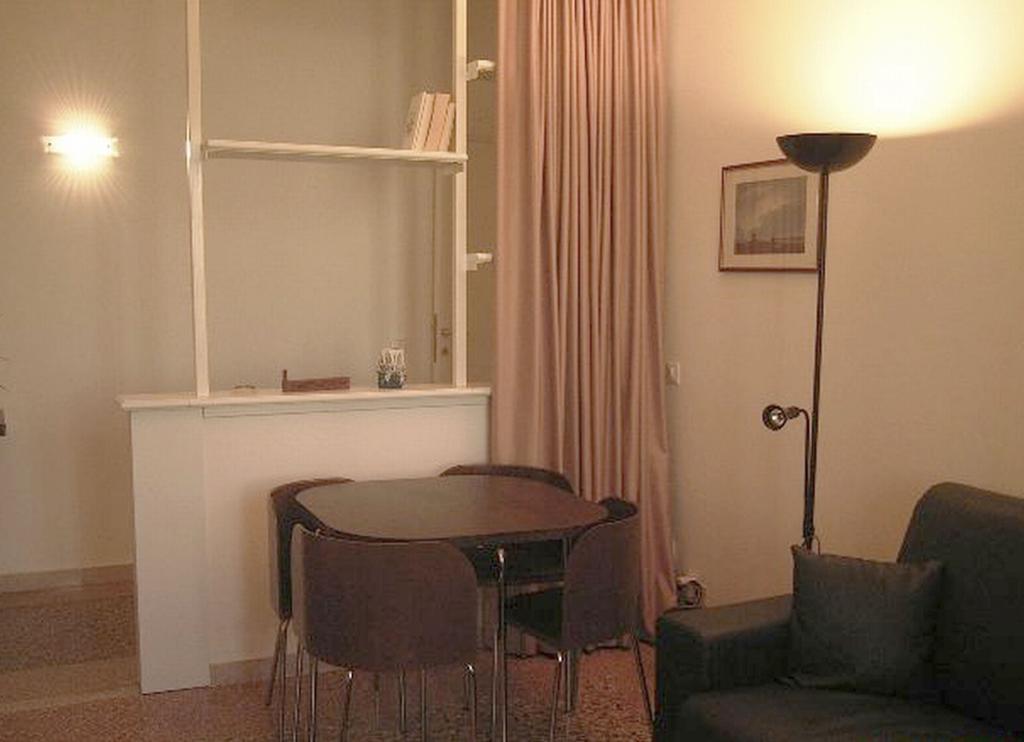Cathy Apartment ローマ 部屋 写真